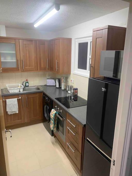 Apartment Cozy Flat In With Parking *